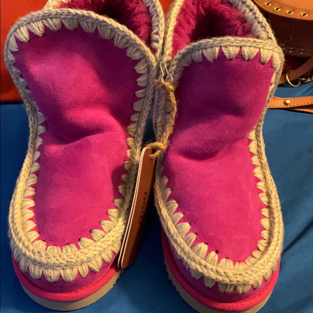 MOU SNOWBOOTS